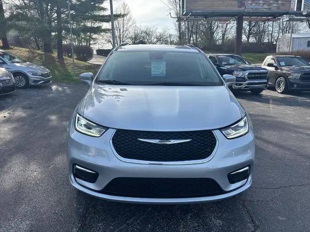 2022 Chrysler Pacifica Touring L AWD