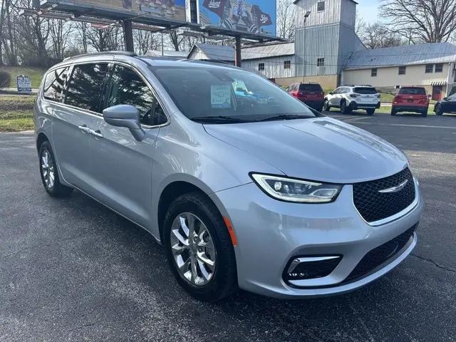 2022 Chrysler Pacifica Touring L AWD