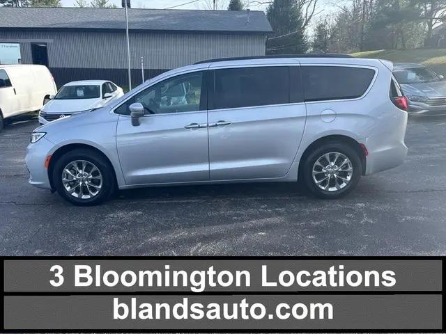2022 Chrysler Pacifica Touring L AWD for sale in Bloomington, IN