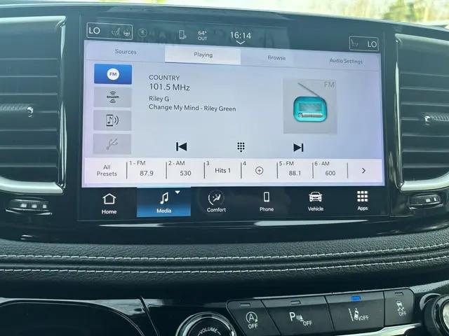 2022 Chrysler Pacifica Touring L AWD