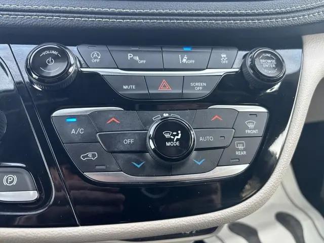 2022 Chrysler Pacifica Touring L AWD