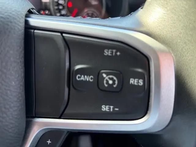 2022 Ram 1500 Big Horn Crew Cab 4x4 6'4" Box