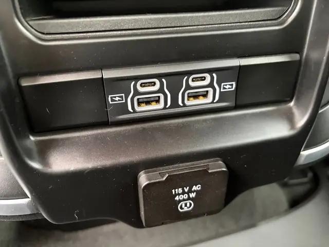 2022 Ram 1500 Big Horn Crew Cab 4x4 6'4" Box