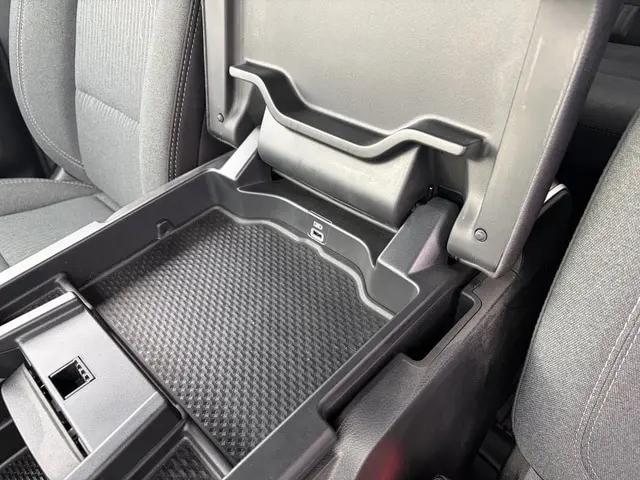 2022 Ram 1500 Big Horn Crew Cab 4x4 6'4" Box