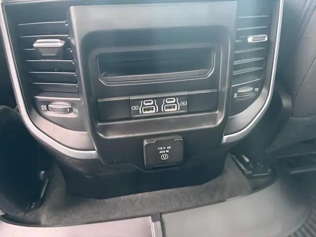 2022 Ram 1500 Big Horn Crew Cab 4x4 6'4" Box