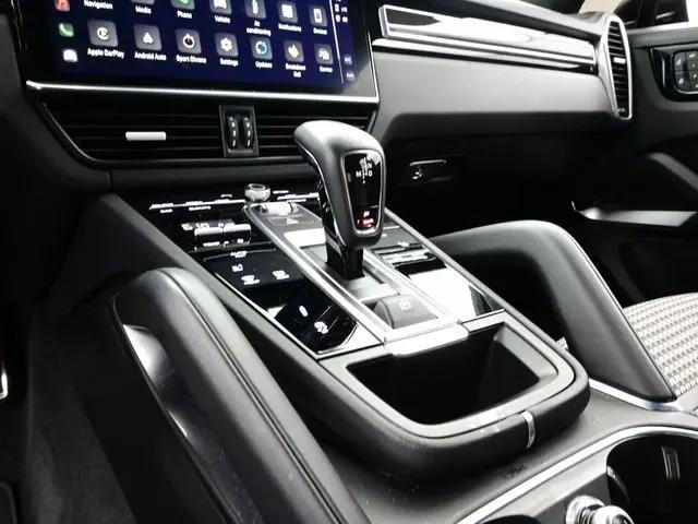 2023 Porsche Cayenne Turbo