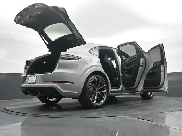 2023 Porsche Cayenne Turbo