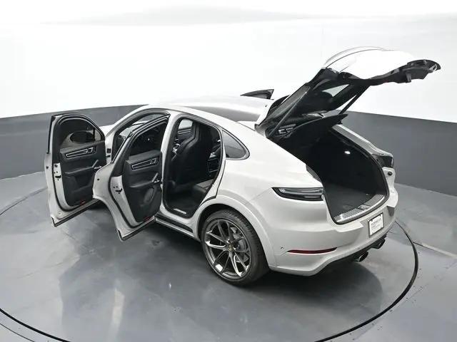 2023 Porsche Cayenne Turbo