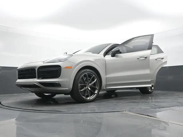 2023 Porsche Cayenne Turbo