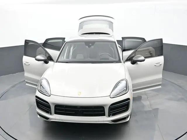 2023 Porsche Cayenne Turbo