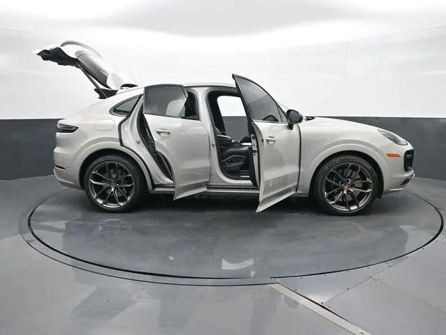 2023 Porsche Cayenne Turbo