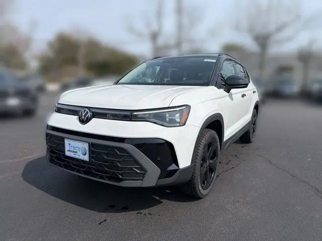 2026 Volkswagen Taos SE Black