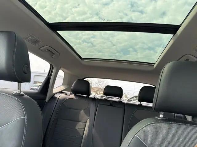 2026 Volkswagen Taos SE Black