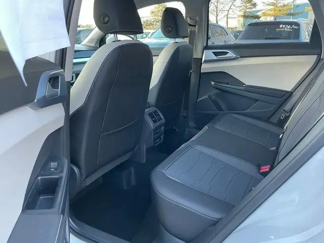 2026 Volkswagen Taos SE