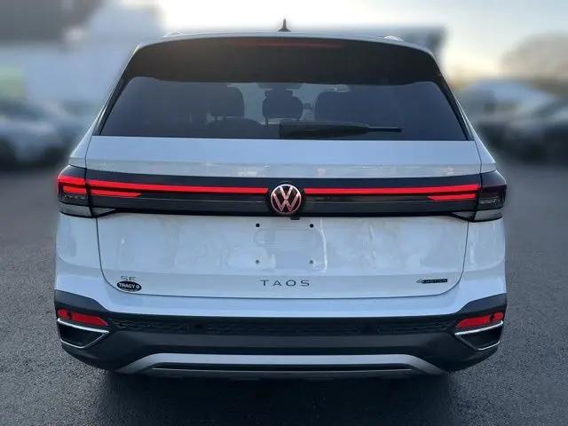 2026 Volkswagen Taos SE