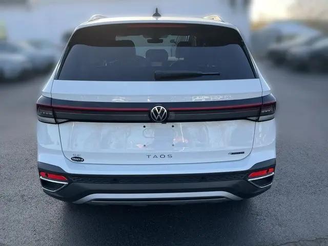 2026 Volkswagen Taos SE