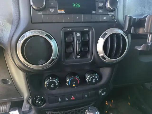 2018 Jeep Wrangler JK Unlimited Sahara 4x4