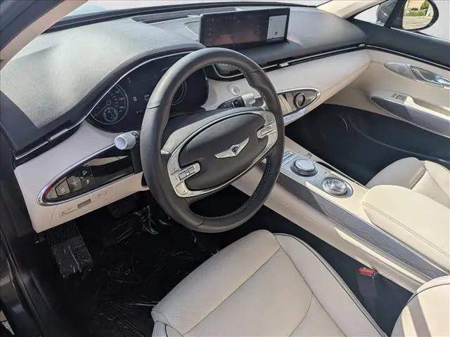 2025 Genesis GV70 2.5T AWD