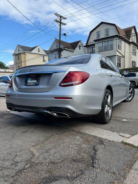 2017 Mercedes-Benz E-CLASS E 300 E 300