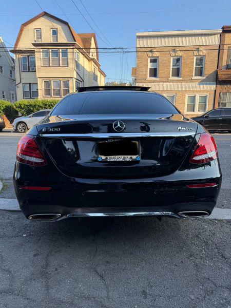 2017 Mercedes-Benz E-CLASS E 300 E 300
