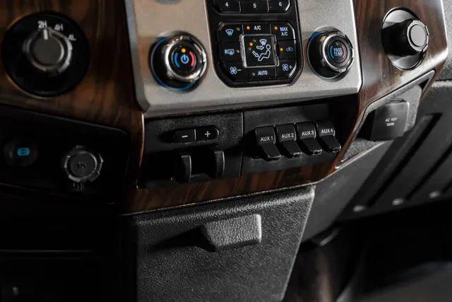 2015 Ford F-350 LARIAT