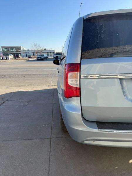 2013 Chrysler Town & Country Touring-L