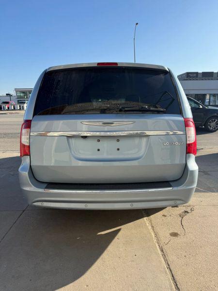2013 Chrysler Town & Country Touring-L