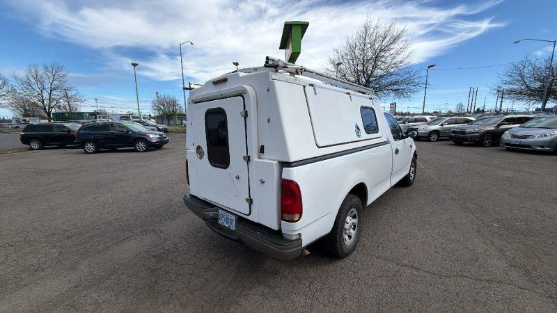 2000 Ford F-150 Base