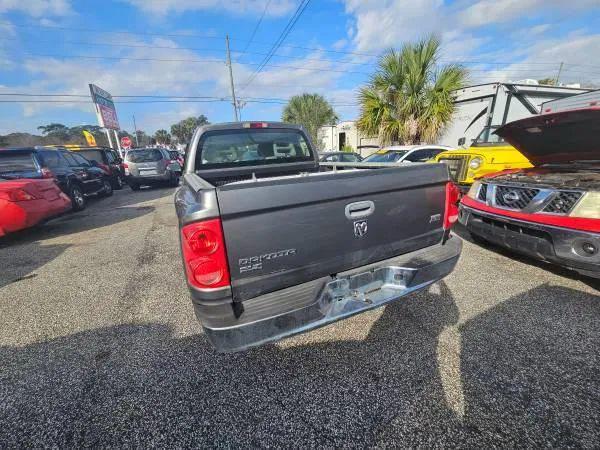 2005 Dodge Dakota SLT