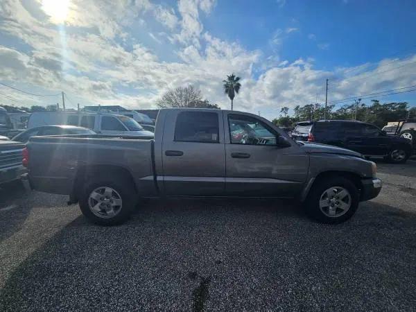 2005 Dodge Dakota SLT