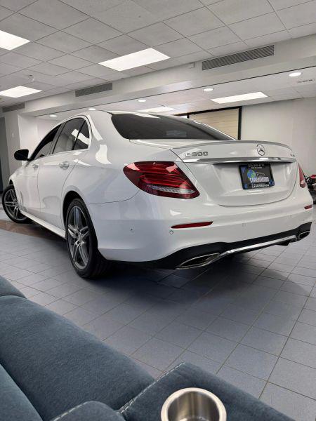 2017 Mercedes-Benz E-CLASS E 300 E 300