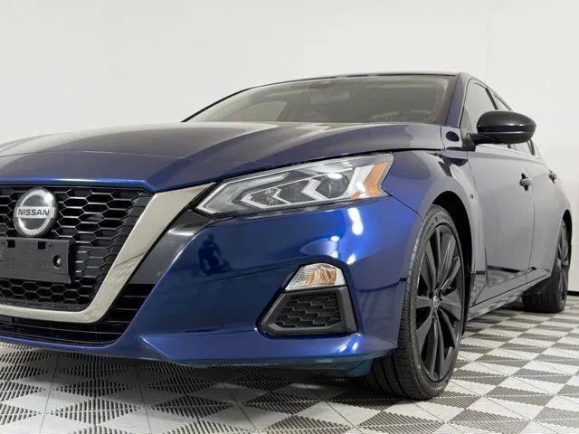 2022 Nissan Altima SR FWD