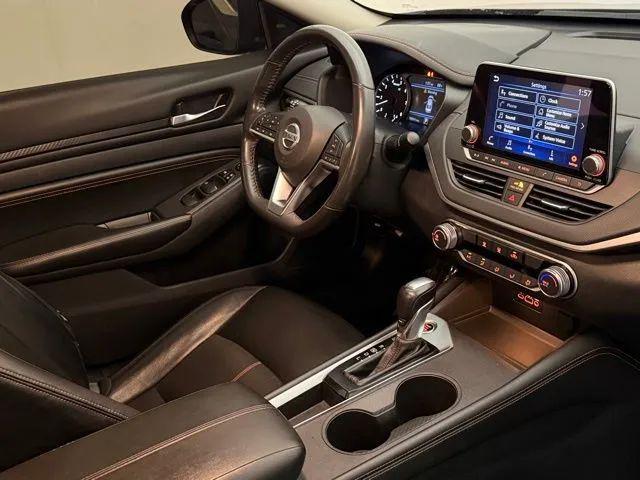 2022 Nissan Altima SR FWD