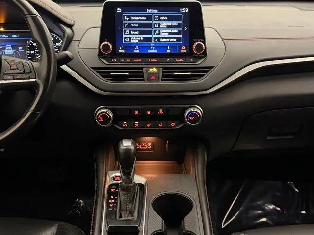 2022 Nissan Altima SR FWD