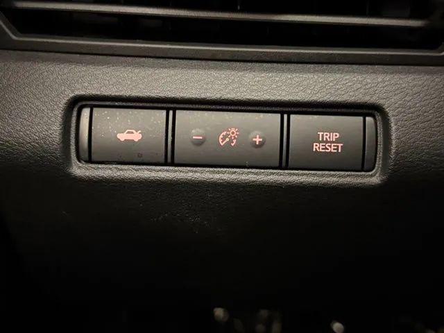 2022 Nissan Altima SR FWD