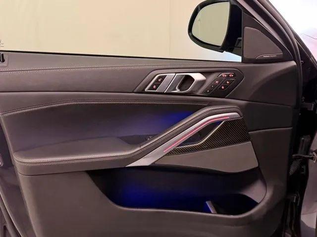 2021 BMW X6 M50i