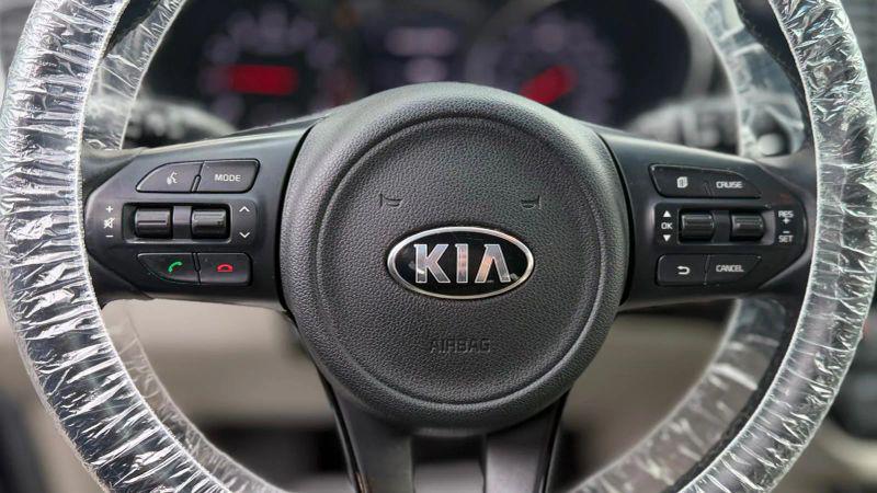 2017 Kia Sedona EX