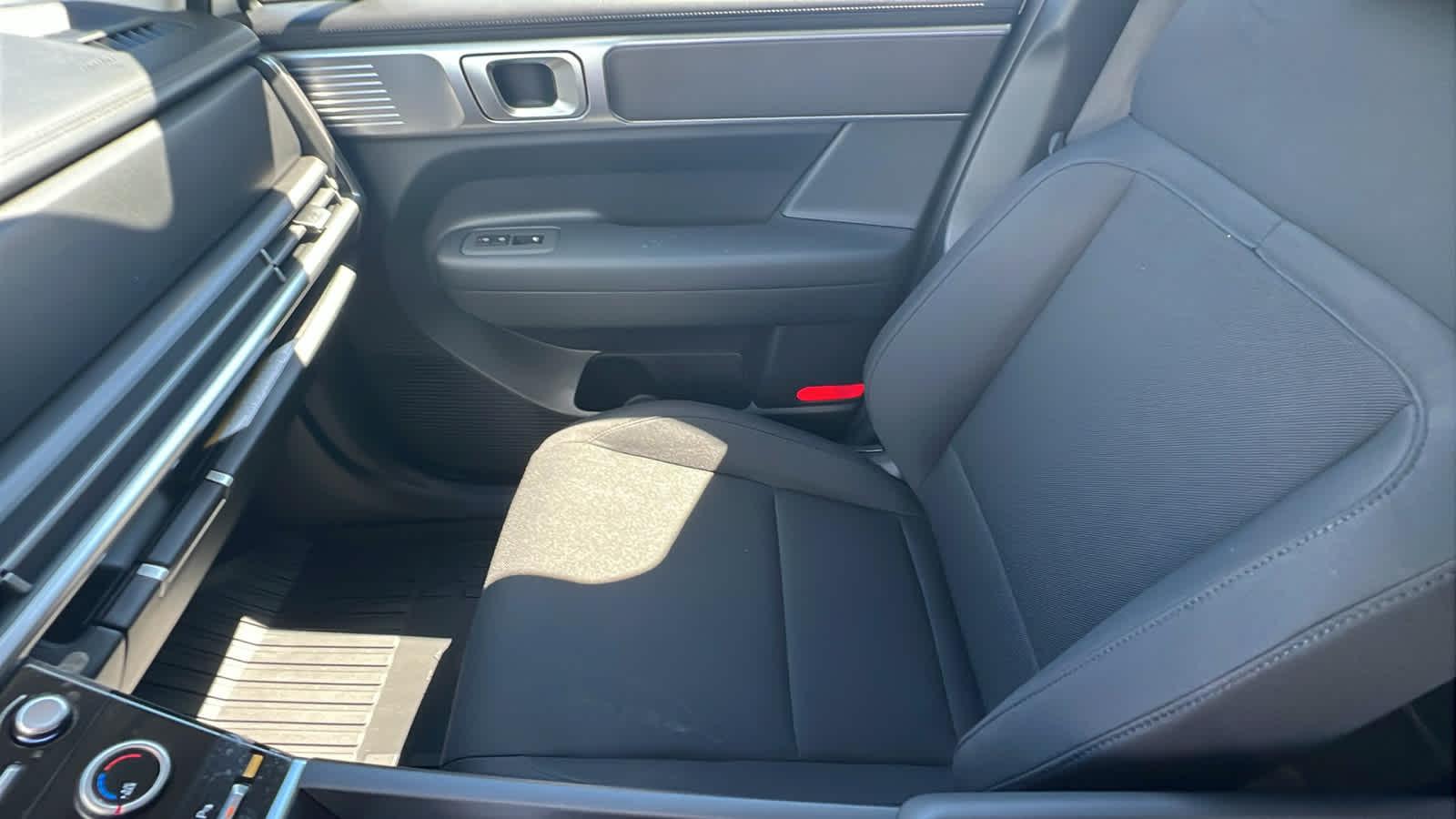New 2026 Serenity White Hyundai SE AWD image 43