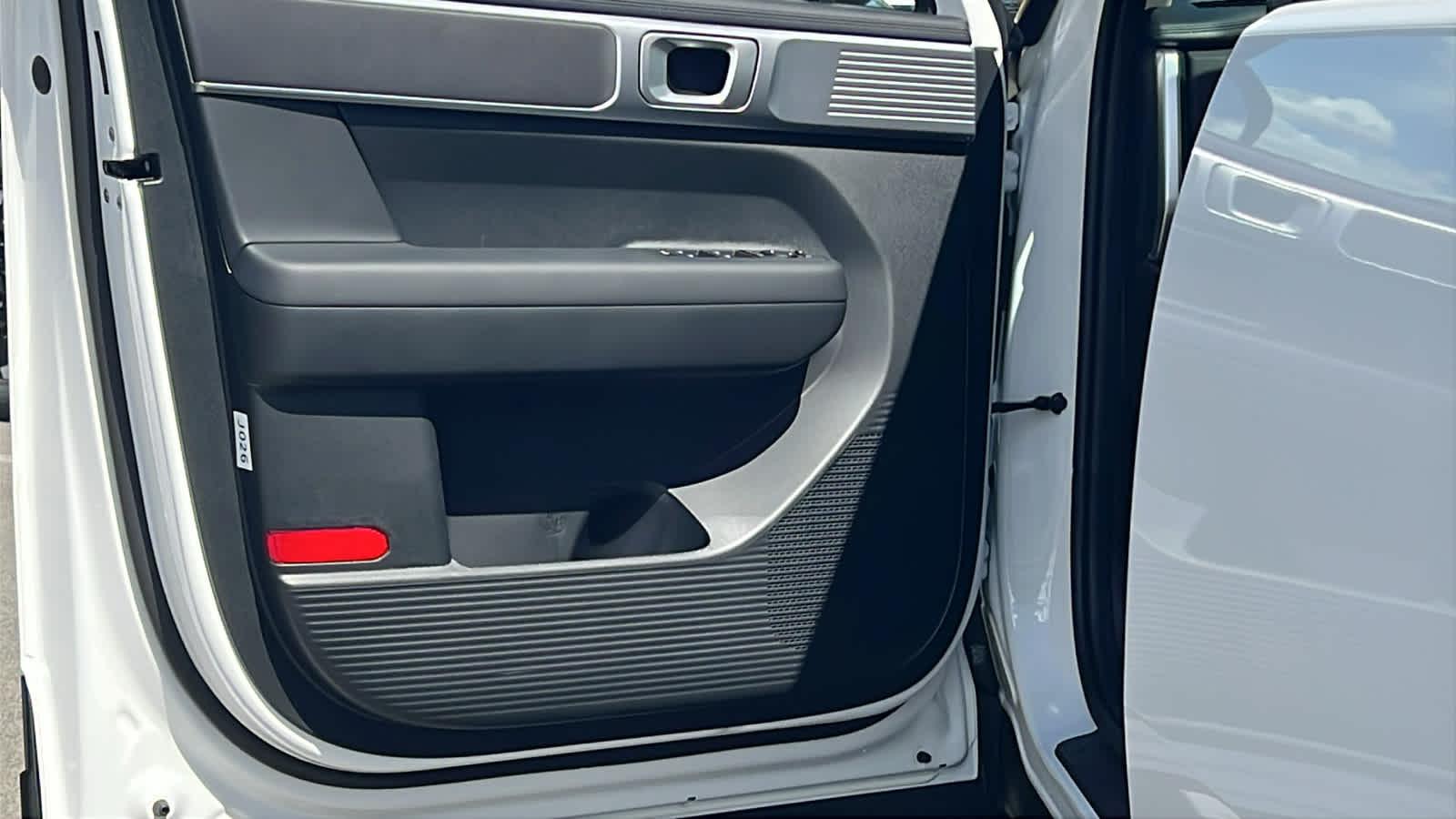 New 2026 Serenity White Hyundai SE AWD image 54