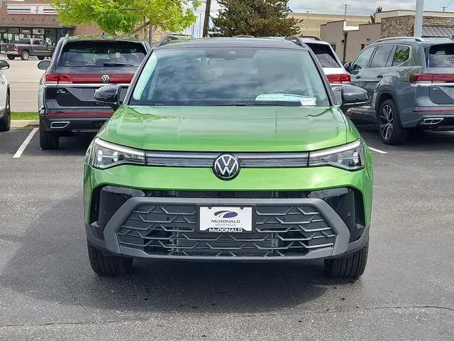 2026 Volkswagen Taos SE Black