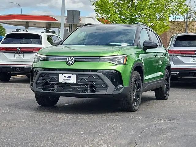 2026 Volkswagen Taos SE Black