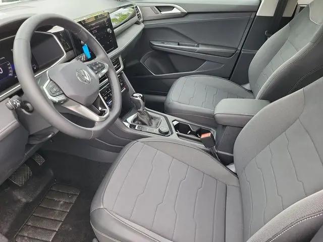 2026 Volkswagen Taos SE Black