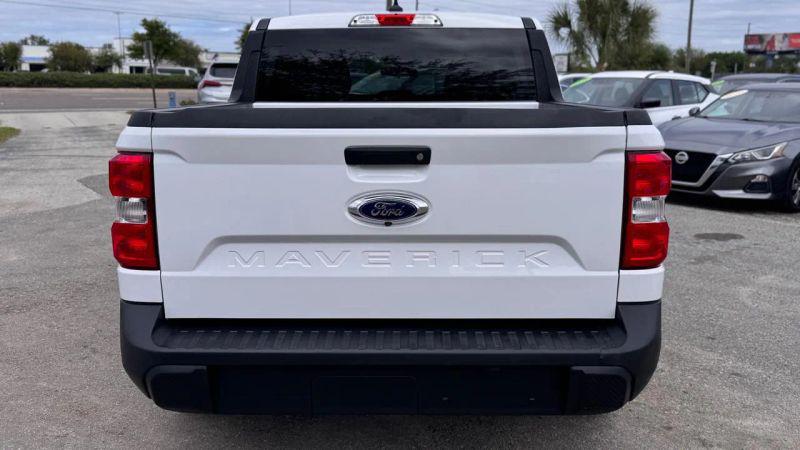 2022 Ford Maverick XL