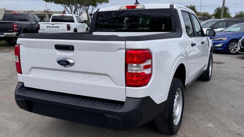 2022 Ford Maverick XL