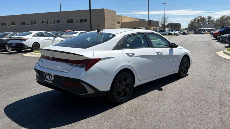 2026 Hyundai Elantra Hybrid SEL Sport