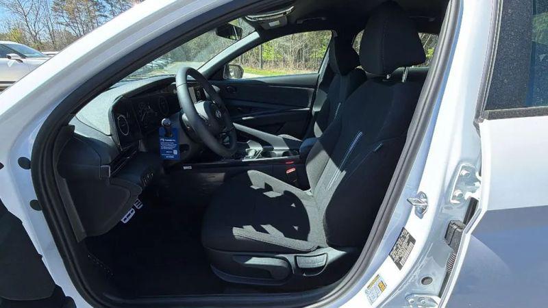 2026 Hyundai Elantra Hybrid SEL Sport
