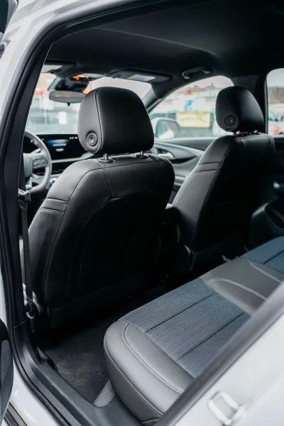 2026 Buick NV Preferred FWD