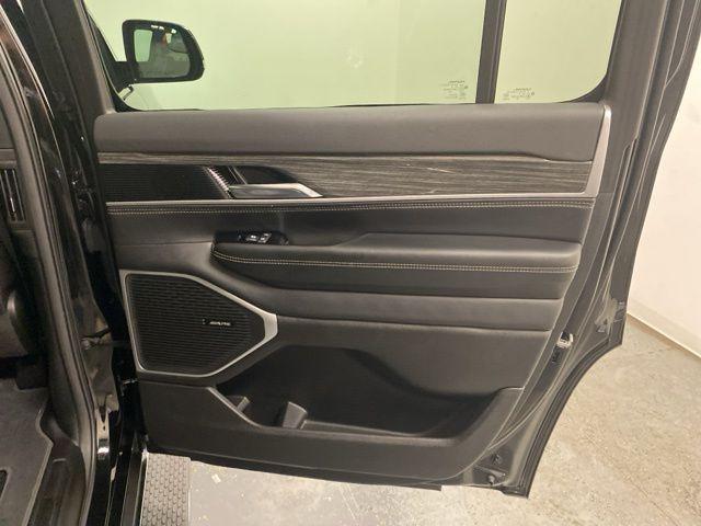 2022 Jeep Wagoneer Series II 4x4