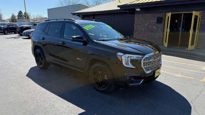 2023 GMC Terrain AWD AT4