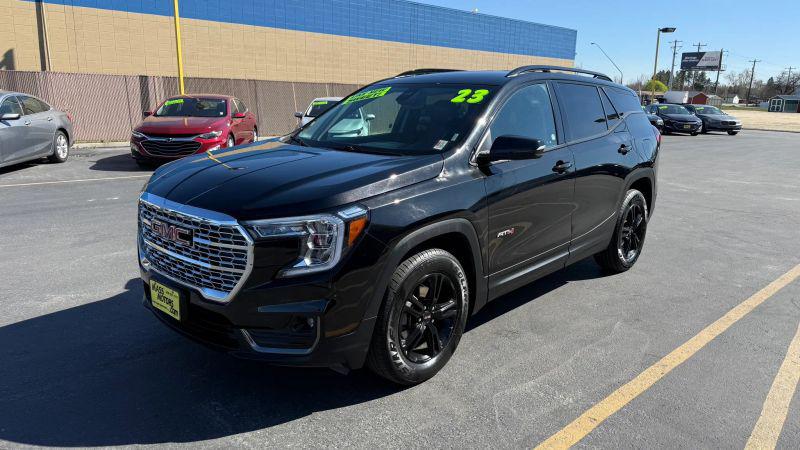 2023 GMC Terrain AWD AT4
